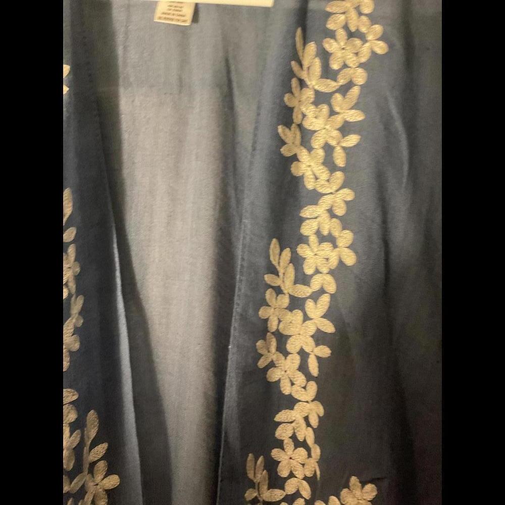 Boutique Blue Kimono with White Floral Embroidery One Size - Picture 5 of 8